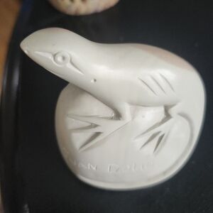 Stone Carved White Lizard Figurine